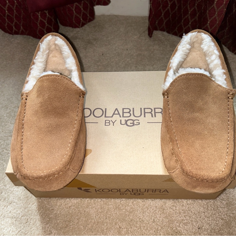 Koolaburra By UGG Tipton Men's Slipper Chestnut NWOT